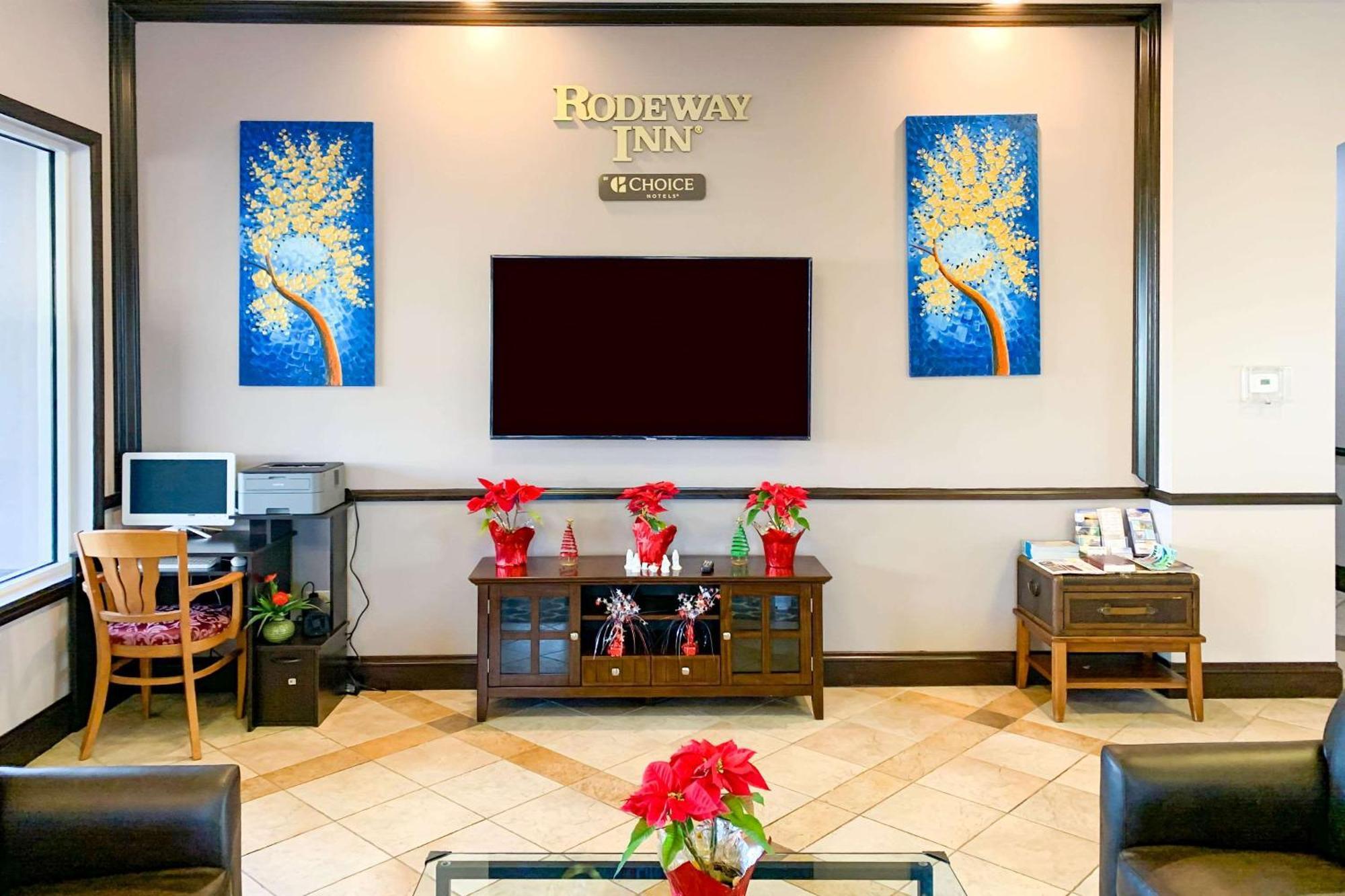 Rodeway Inn Sun City Center Екстериор снимка